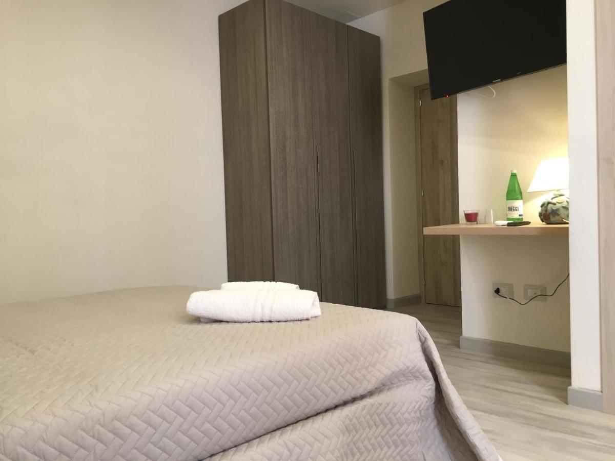 Dimora Conte Bed & Breakfast La Maddalena  Exterior photo